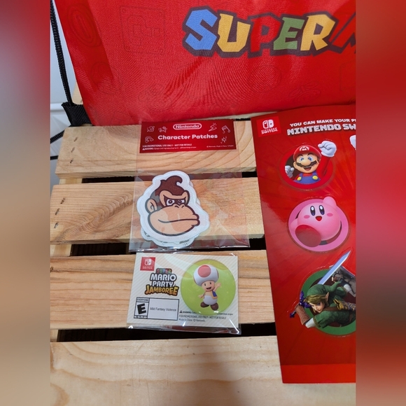 Super Mario Drawstring Bag My Nintendo Includes Stickers Pin Patches Brand New - Picture 4 of 6